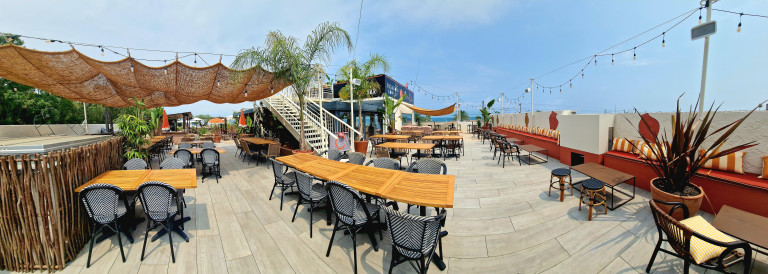 Bistro & Co Rooftop Bar