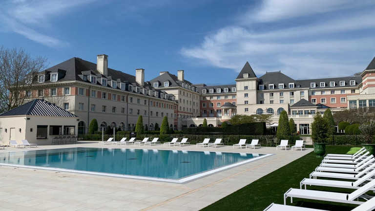 Dream Castle Paris