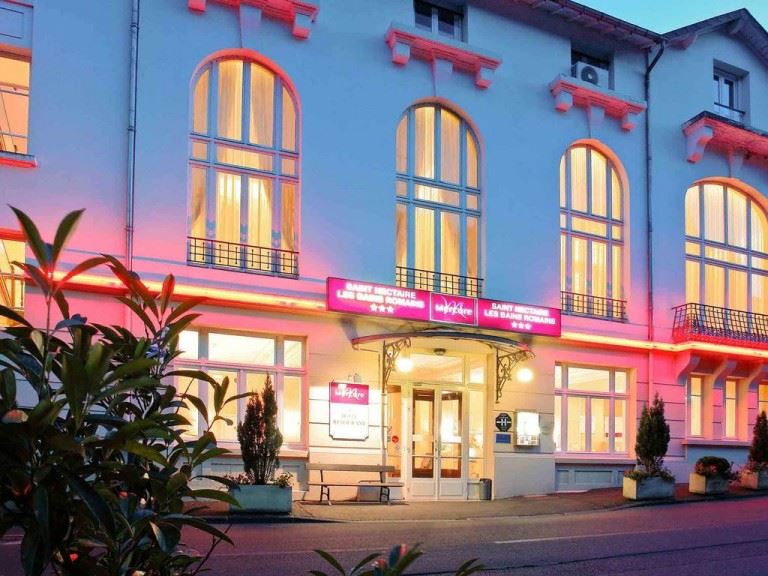 Mercure Les Bains Romains