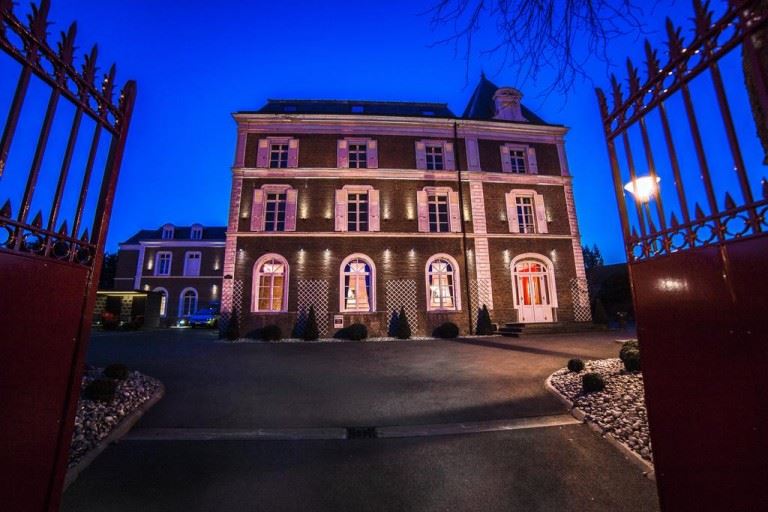 La Maison Rouge