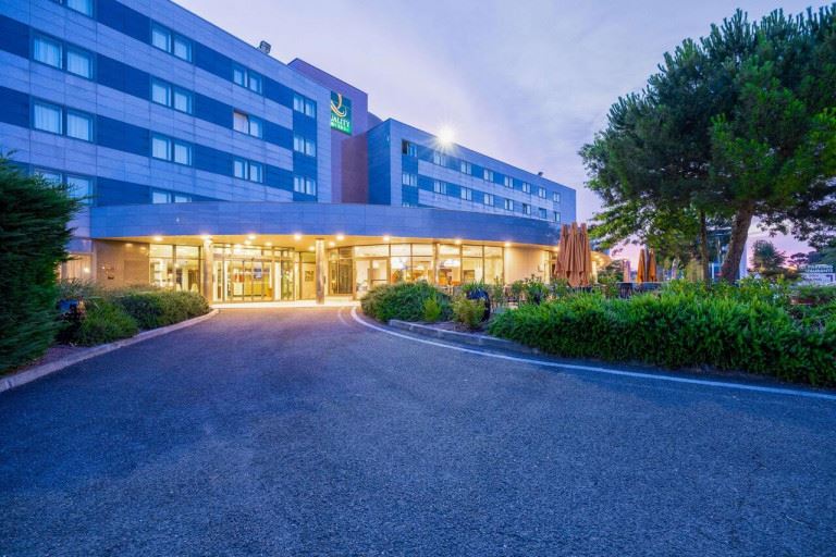 Quality Suites Bordeaux Aéroport