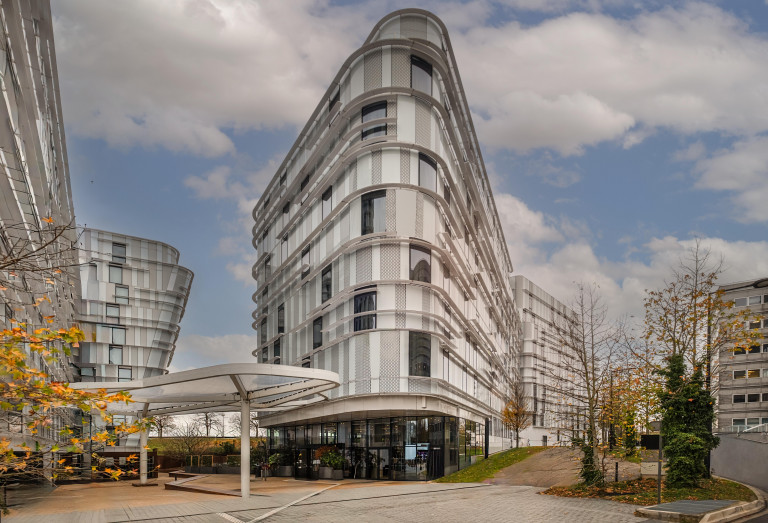 Radisson Blu Paris CDG Airport Terminal