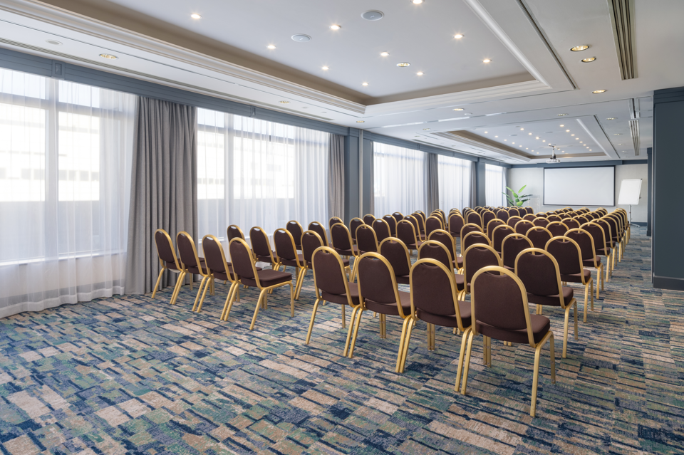 Hilton Paris Charles de Gaulle Airport