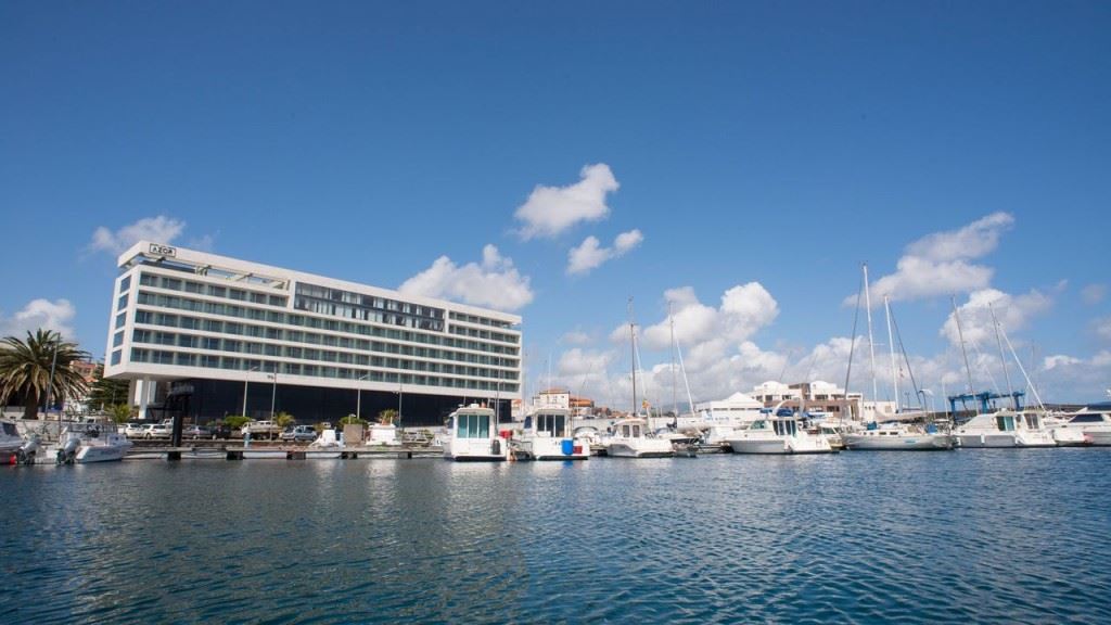 Azor Hotel