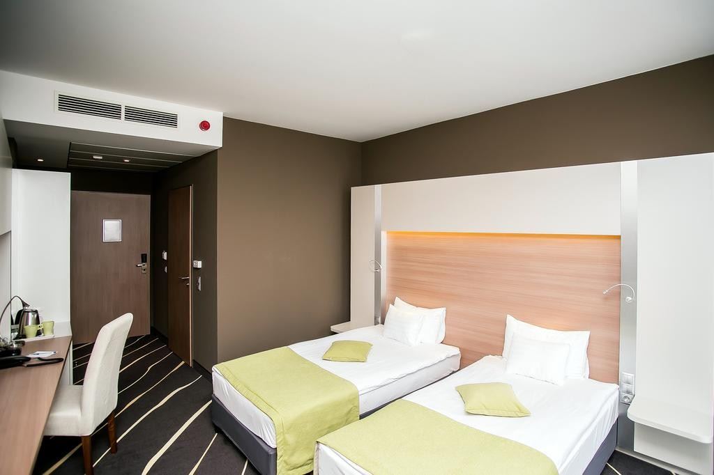 Best Western Plus Lakeside