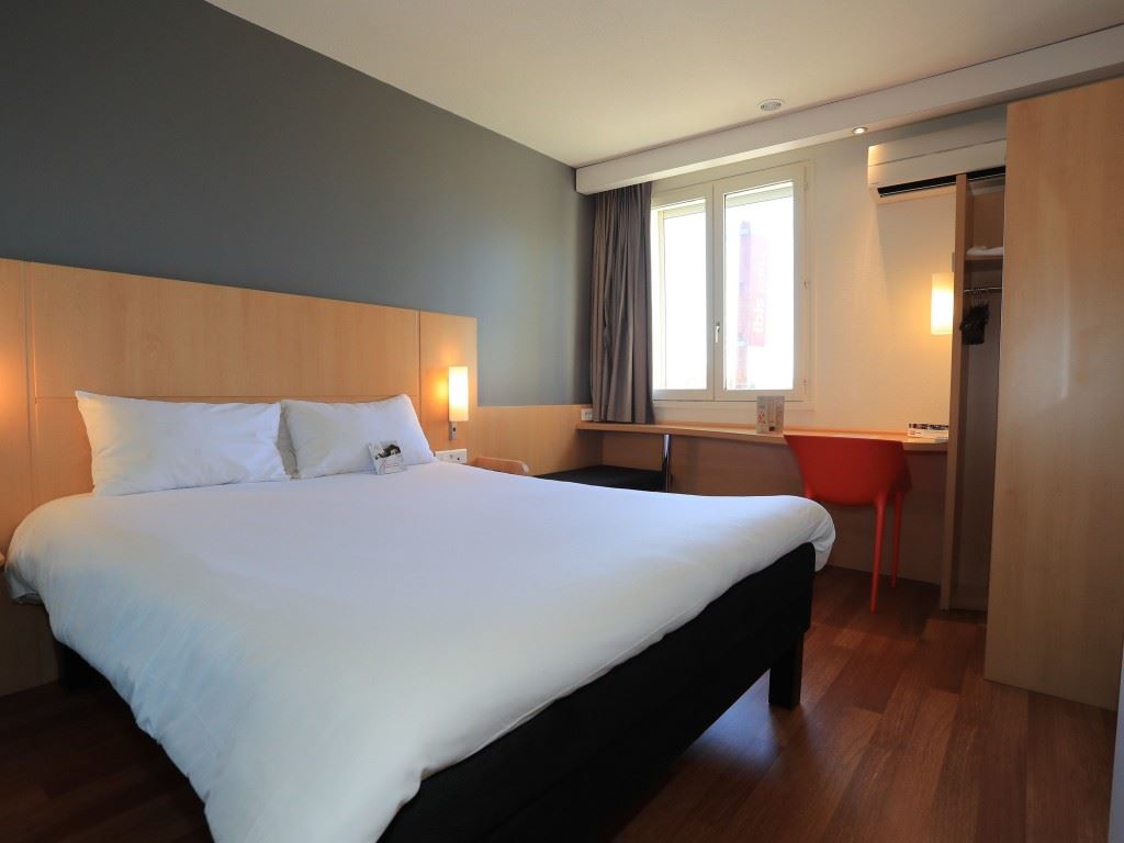 Ibis Aurillac