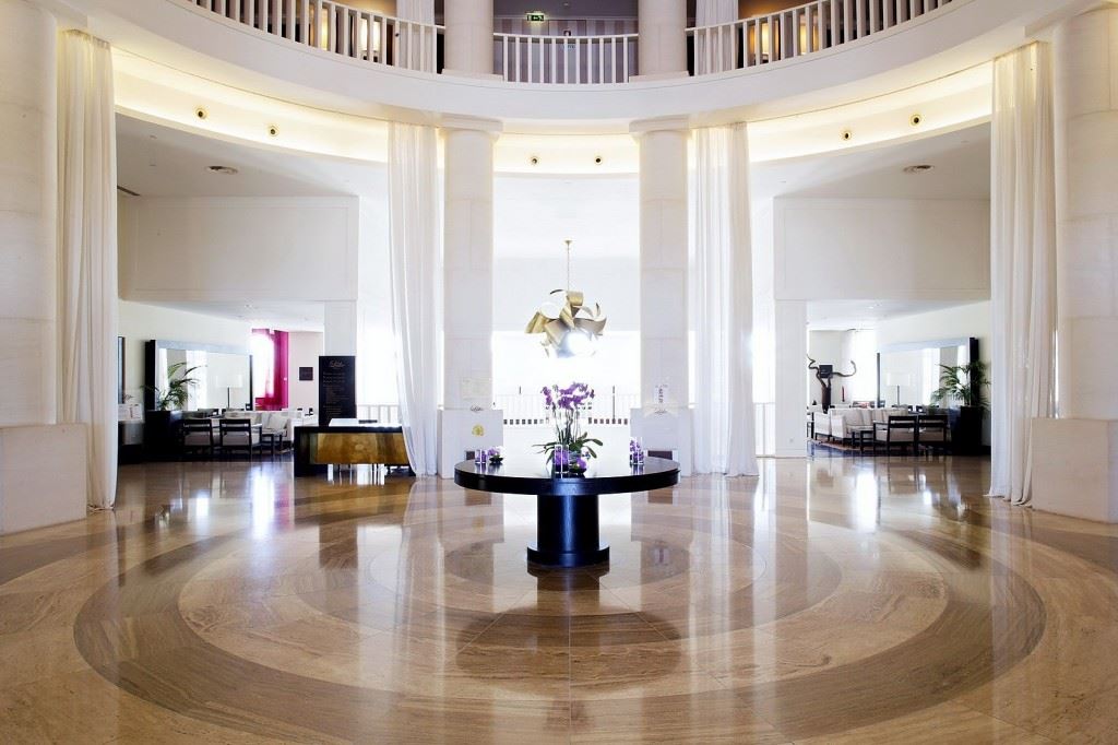 The Lake Spa Resort