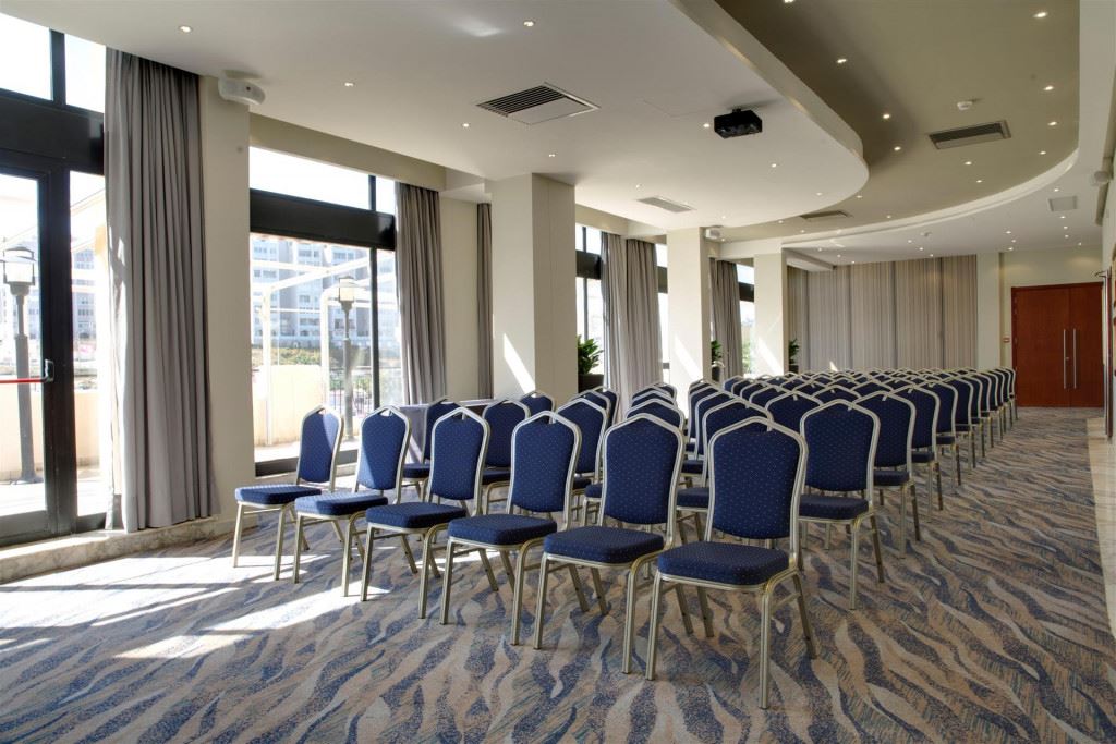 Marina Hotel Corinthia Beach Resort