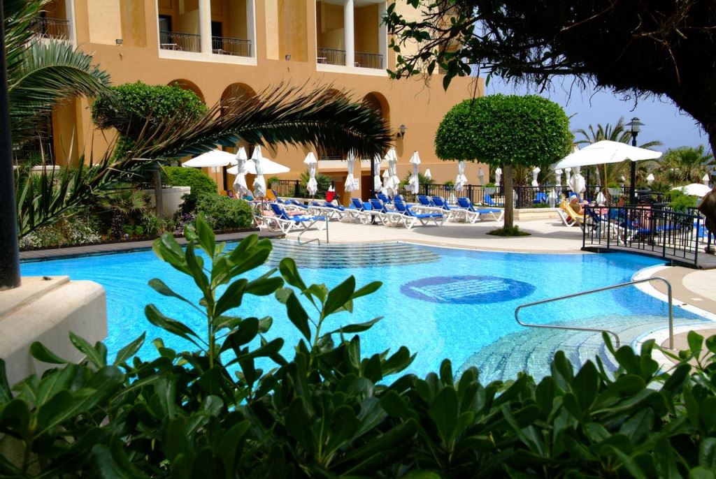 Marina Hotel Corinthia Beach Resort