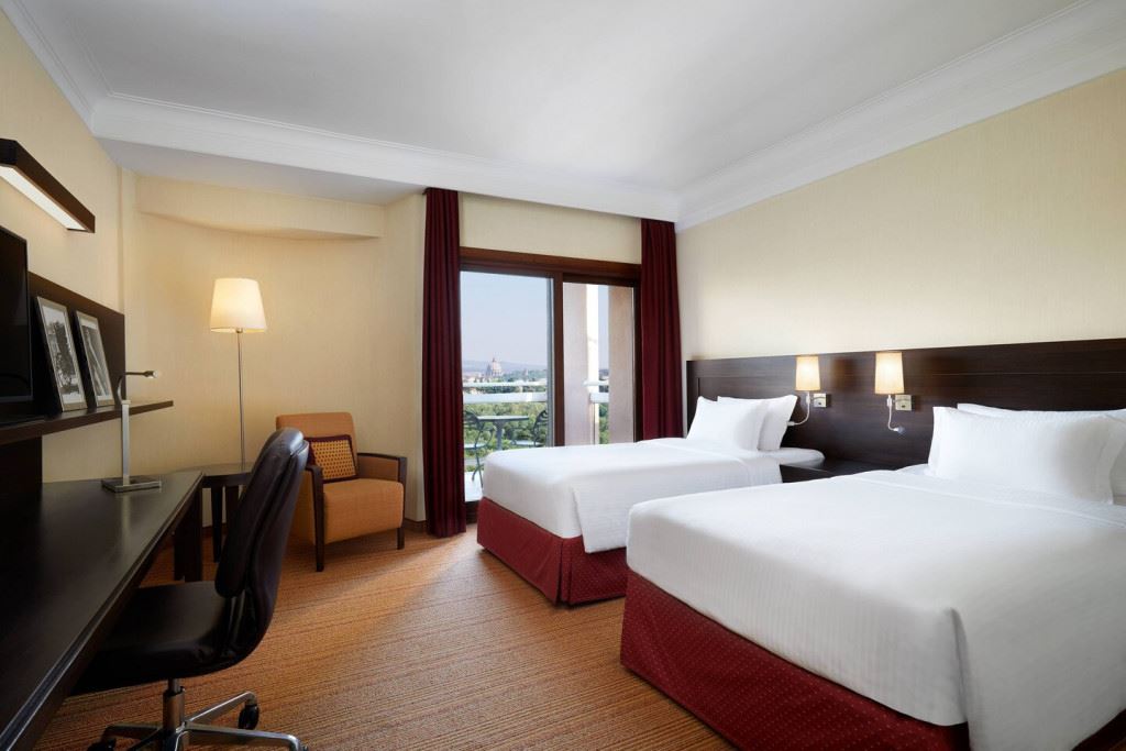 Courtyard by Marriott Rome Central Park