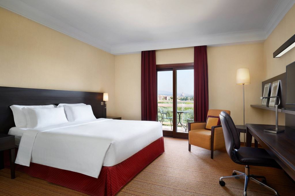 Courtyard by Marriott Rome Central Park