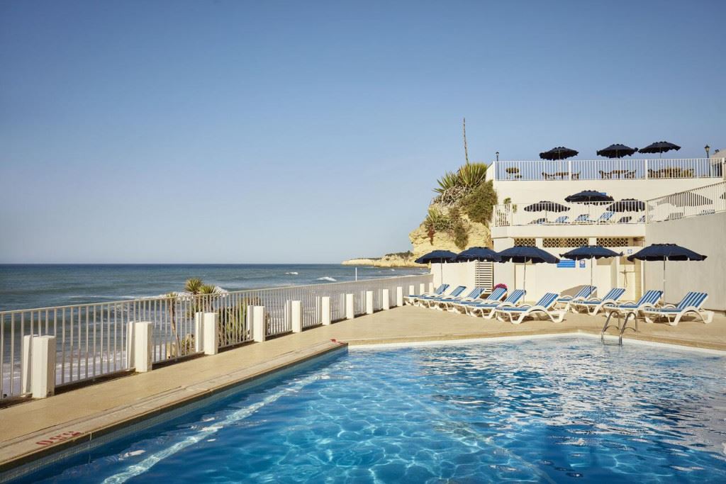 Holiday Inn Algarve – Armacao de Pera