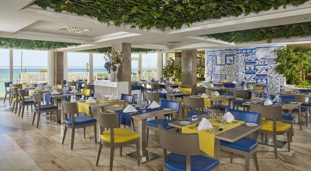 Holiday Inn Algarve – Armacao de Pera