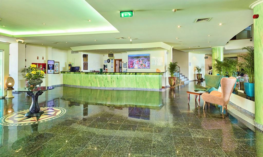Hotel Baia Grande