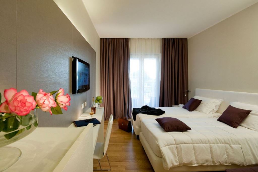 Hotel Isola Sacra