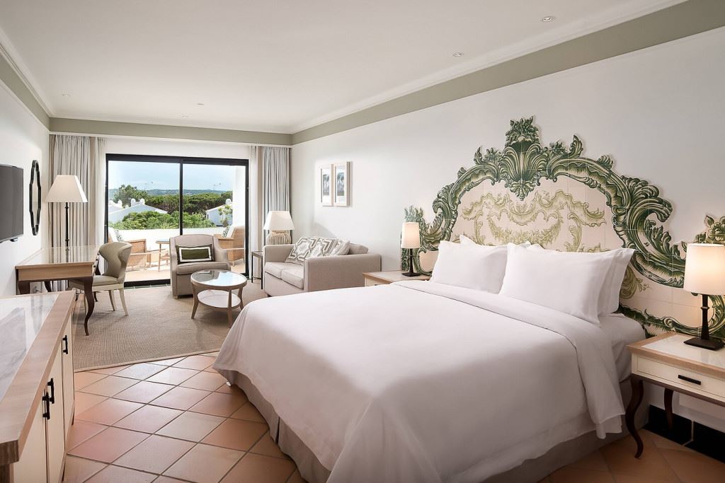 Pine Cliffs Hotel