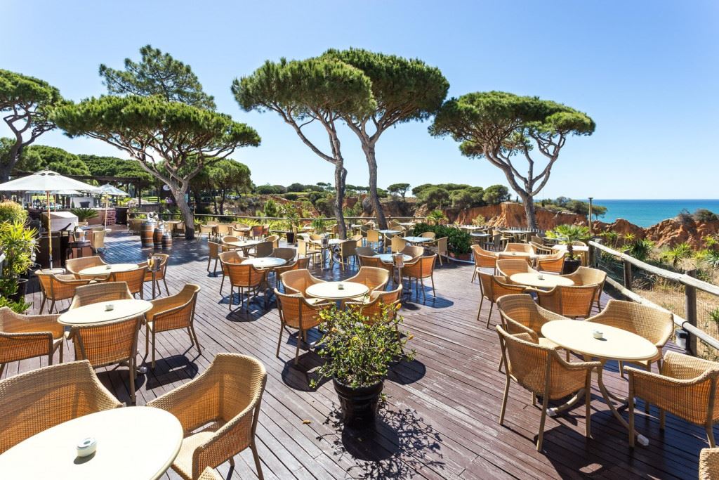 Pine Cliffs Hotel