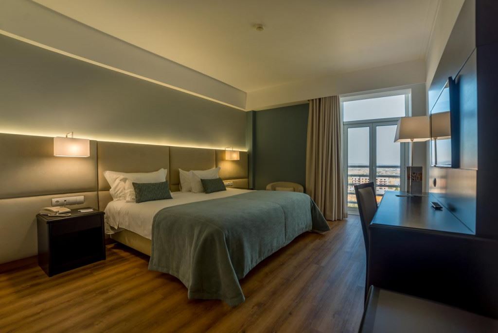 TRYP Covilha Dona María