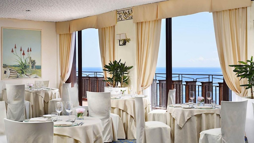 UNAHOTELS Capotaormina