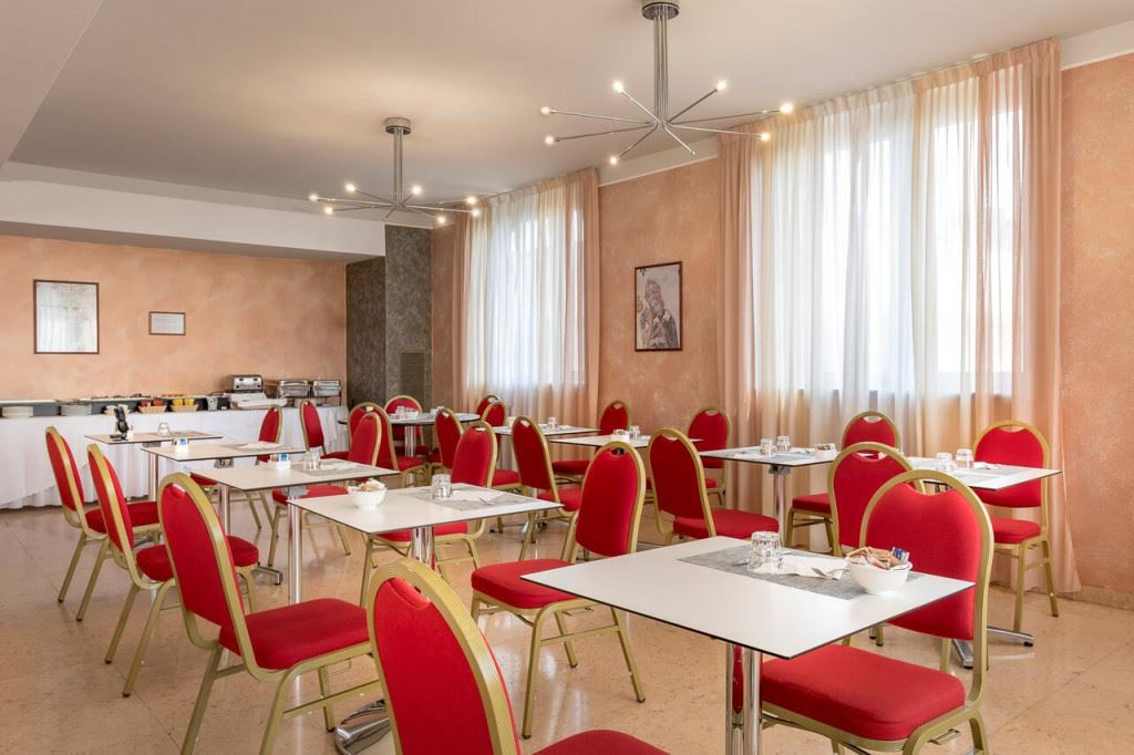 Best Western Hotel Cavalieri Della Corona