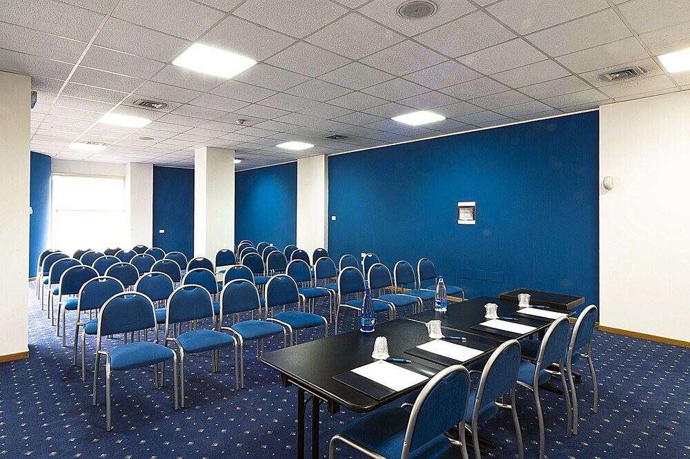 City Hotel & Suites Foligno