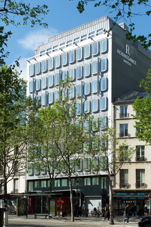 Renaissance Paris République