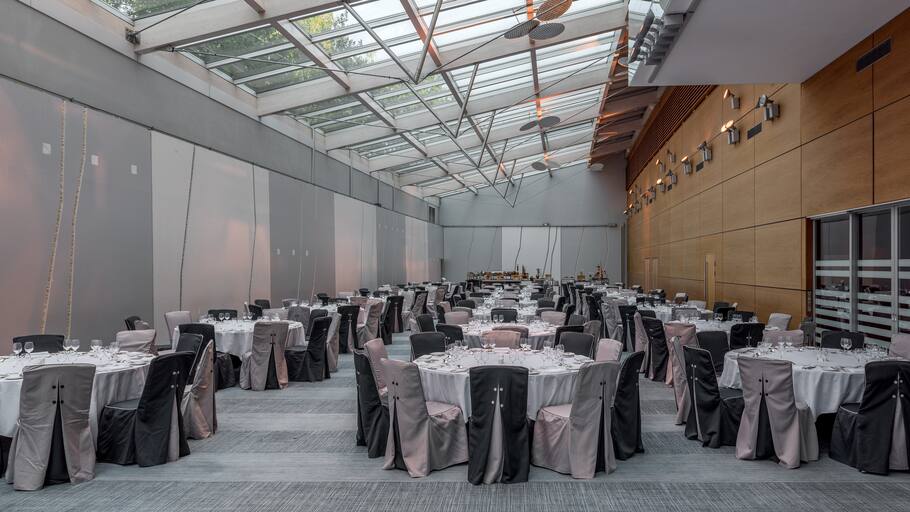Hilton Geneva Hotel & Conference Centre