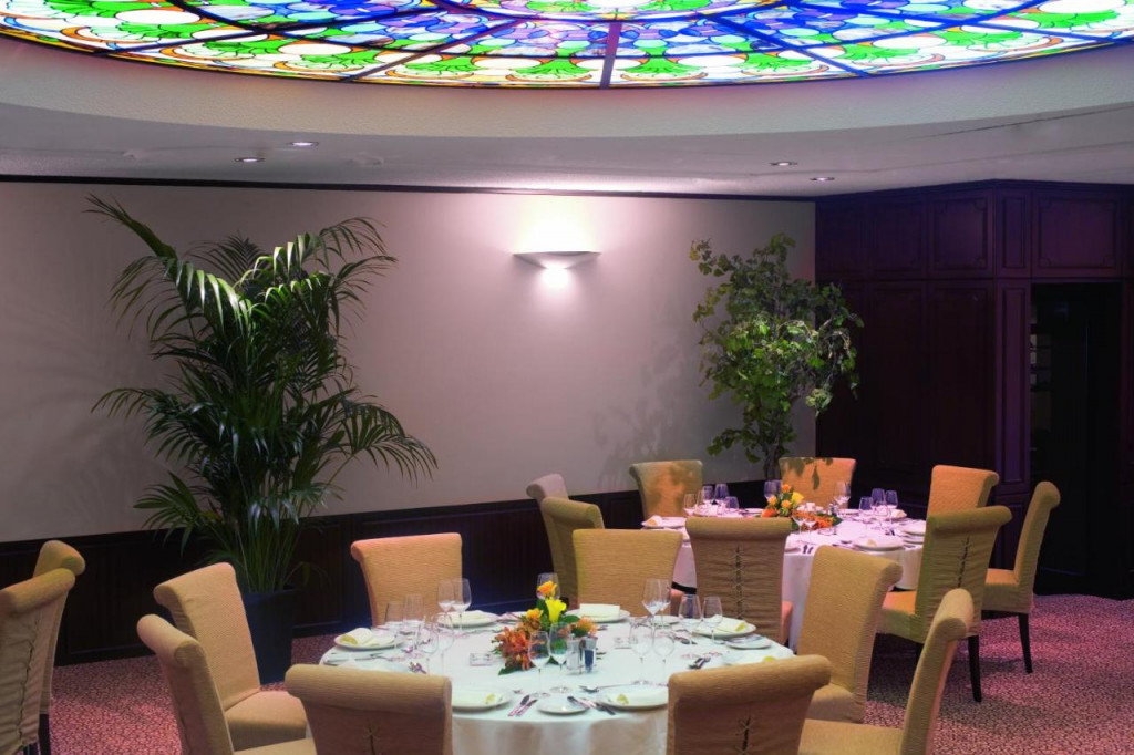 Mövenpick Hôtel & Casino Genève‎