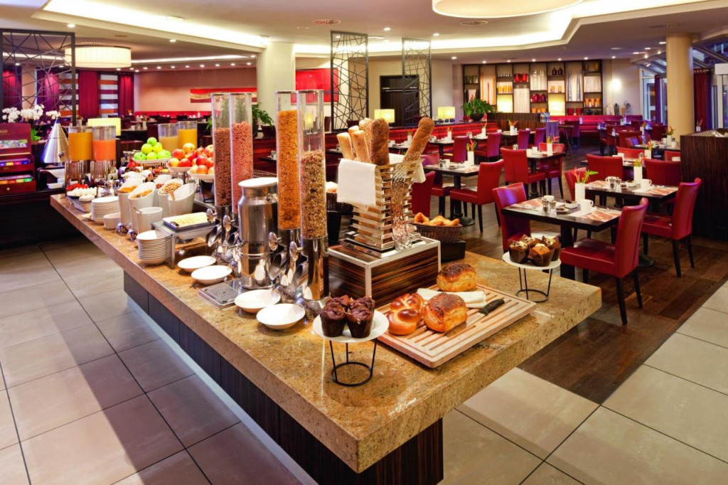 Mövenpick Hôtel & Casino Genève‎