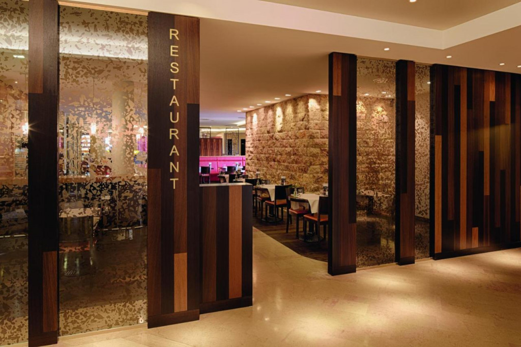 Mövenpick Hôtel & Casino Genève‎