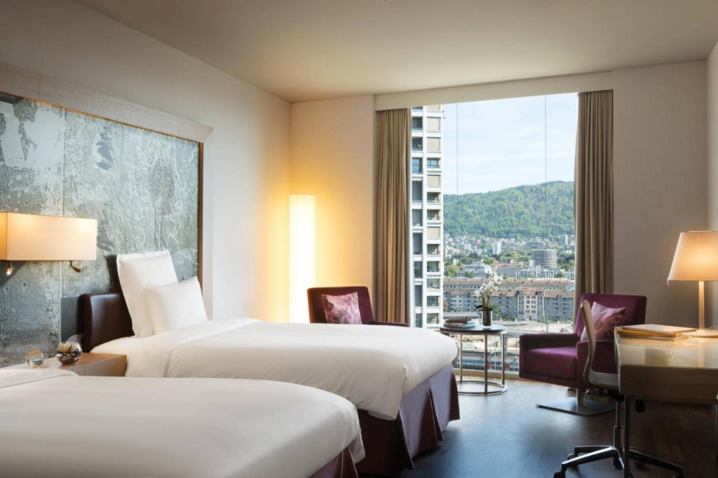 Renaissance Zurich Tower Hotel