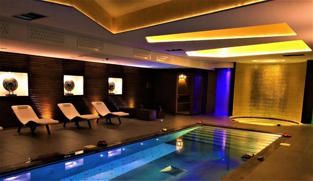 Mirasole Hotel International