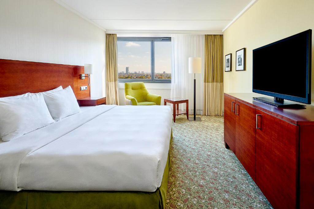 Courtyard Düsseldorf Seestern