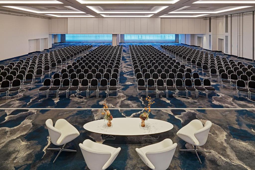 Sheraton Frankfurt Airport Hotel & Conference Center