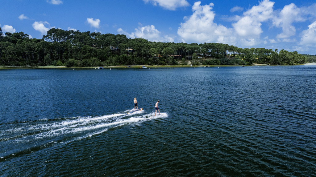 Bisca Glisse Expérience de Surf Électrique sur lac
