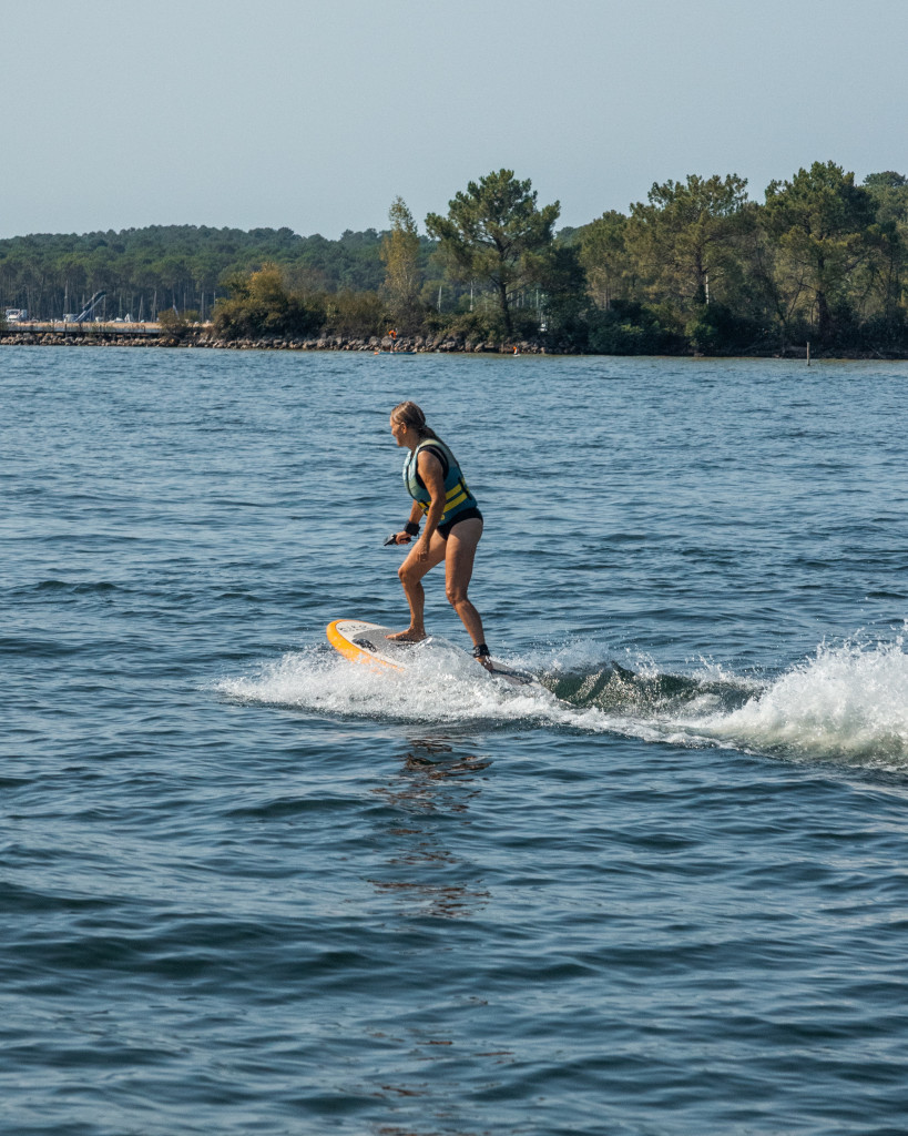 Bisca Glisse Expérience de Surf Électrique sur lac
