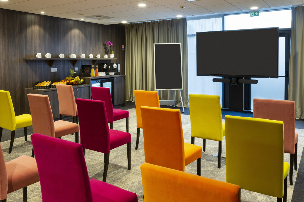 Hôtel Roi Soleil Prestige Plaisir