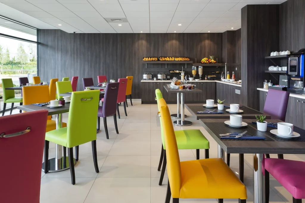 Hôtel Roi Soleil Prestige Plaisir