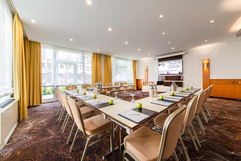 Best Western Plus Delta Park Hotel