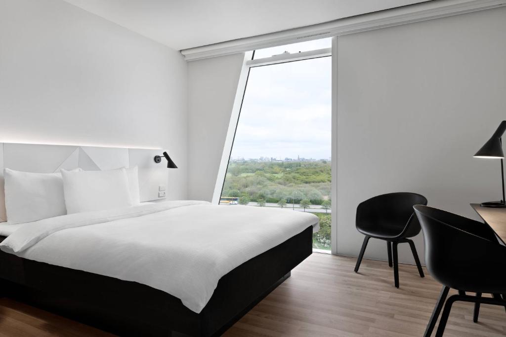 AC Hotel Bella Sky