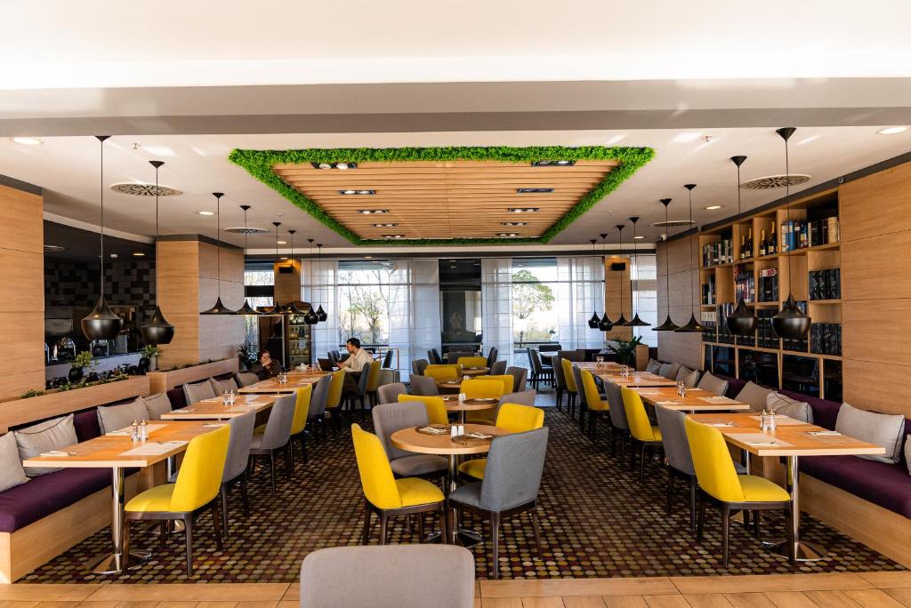 Premier Sofia Airport Hotel