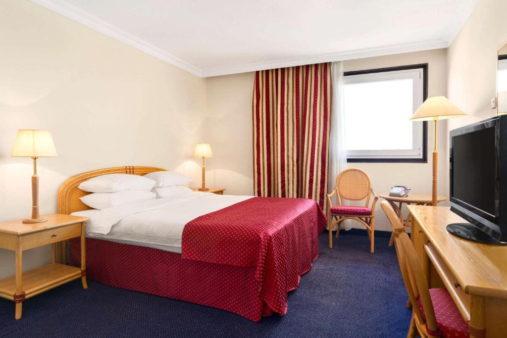Ramada Sofia City Center