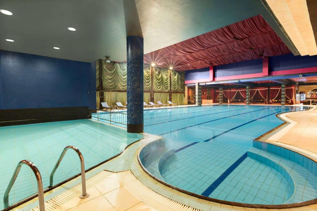 Ramada Sofia City Center
