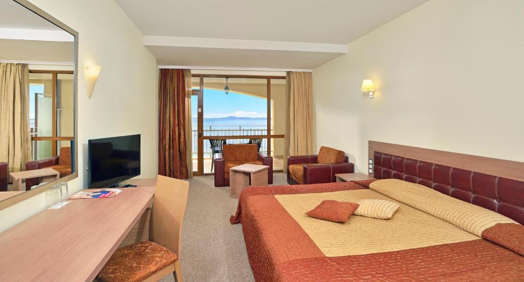 Sol Nessebar Palace