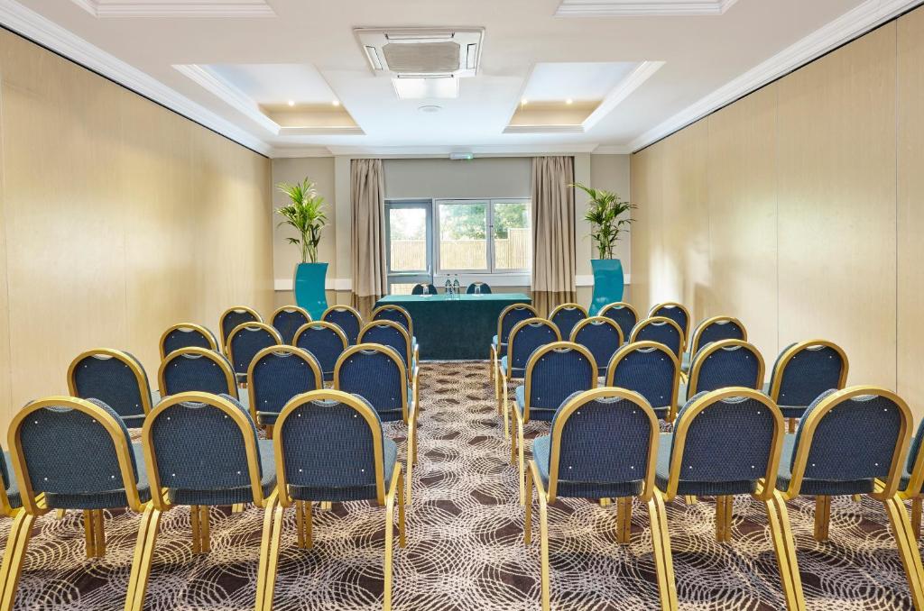 Holiday Inn Cardiff – North M4, Jct.32