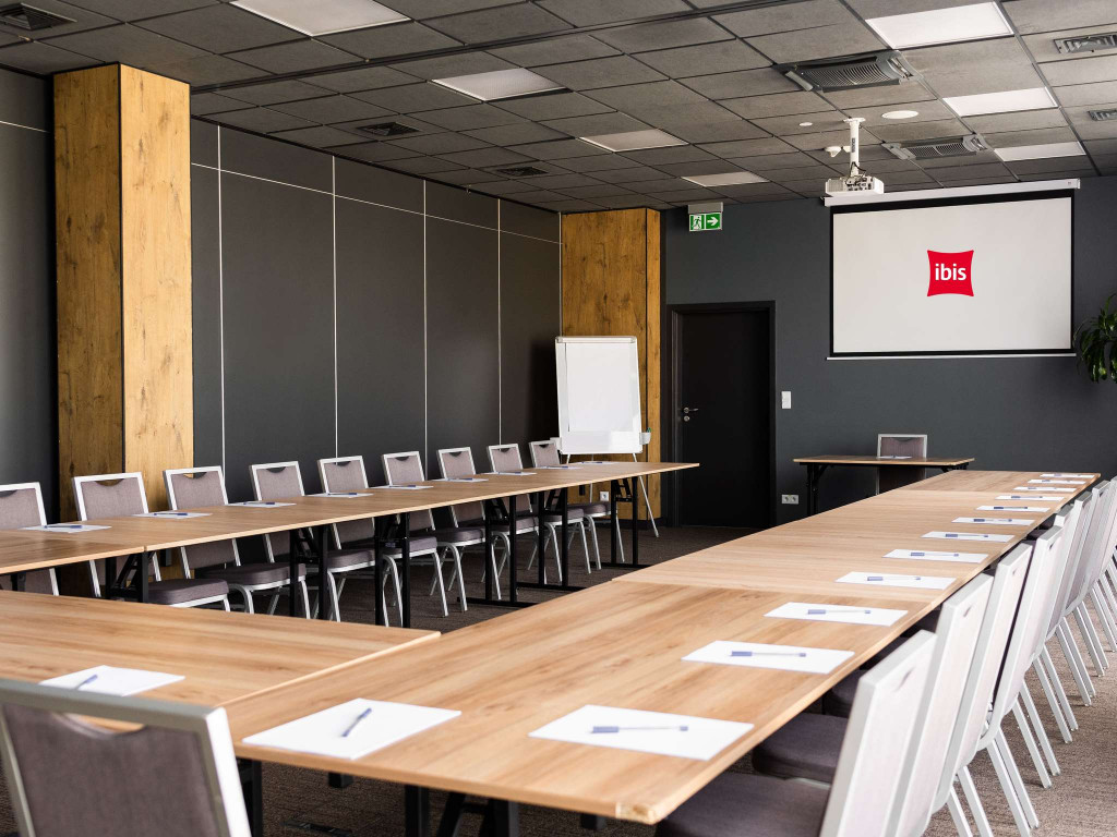 Ibis Poznan Polnoc