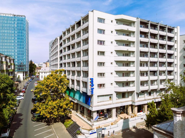 Park Inn by Radisson Bucharest Hotel  ...
