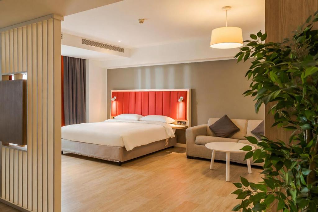 Park Inn by Radisson Bucharest Hotel & Residence
