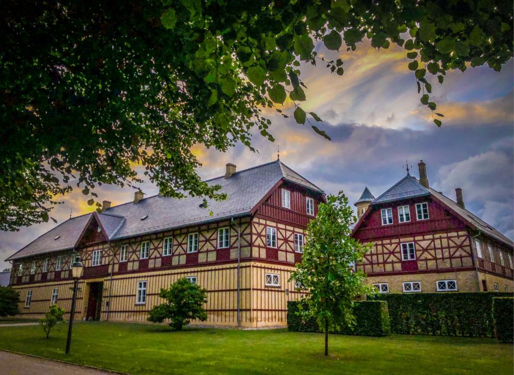 Bernstorff Slot
