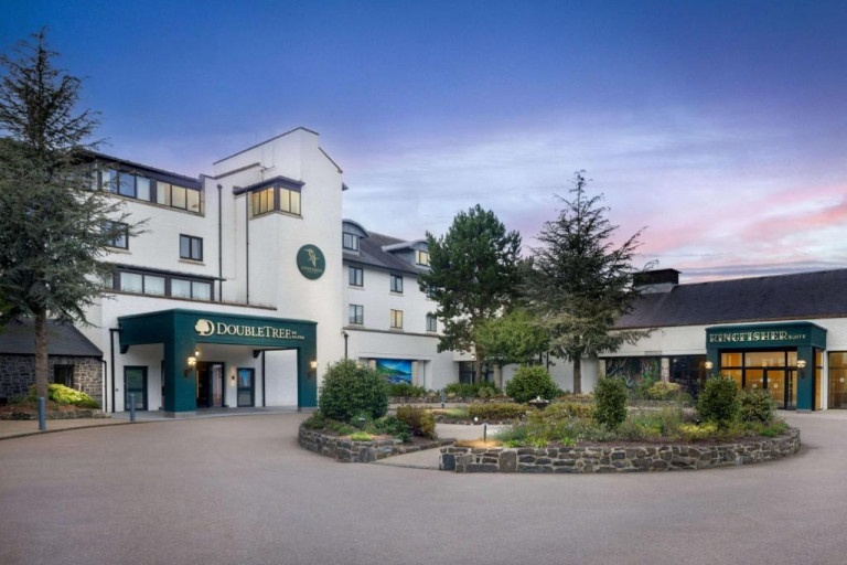 DoubleTree by Hilton Belfast Templepatri...